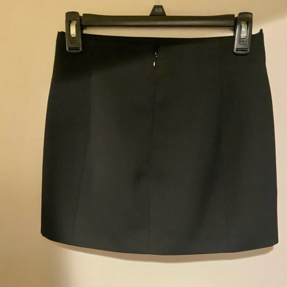 WARDROBE.NYC Black Column Mini Skirt - XS - BRAND NEW WITH TAGS - Picture 4 of 9